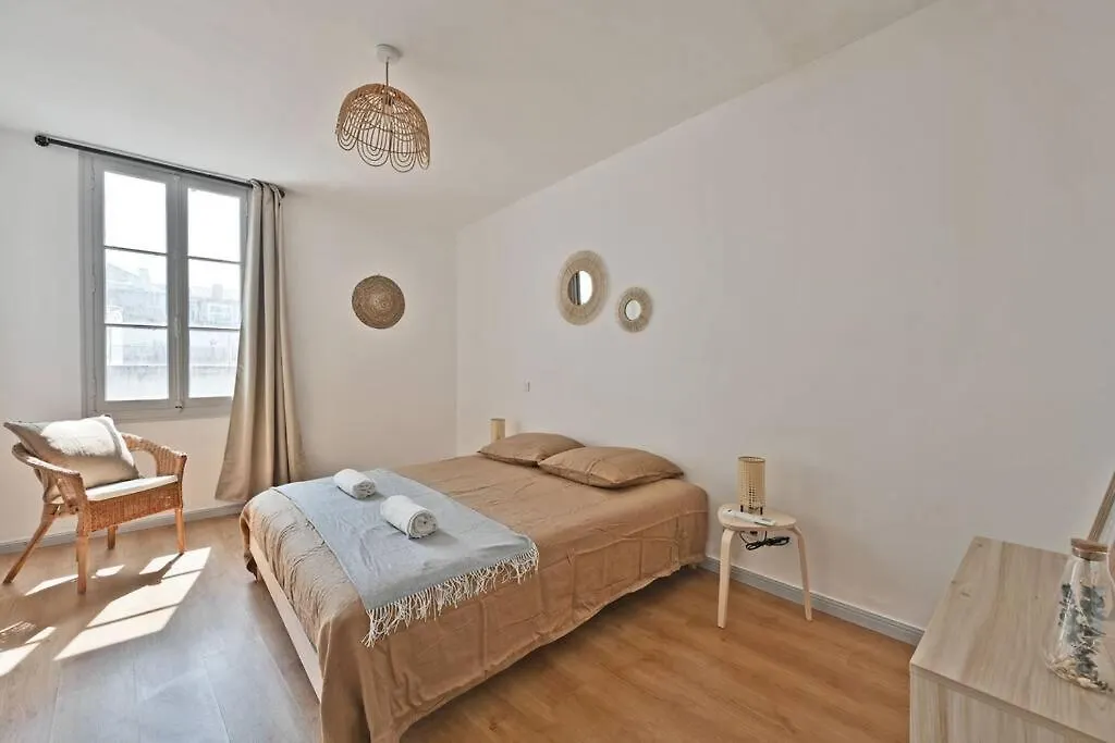 Au Coeur Des Platanes - Parking Gratuit Sous-Terrain - Clim - Balcon Apartment Avignon France