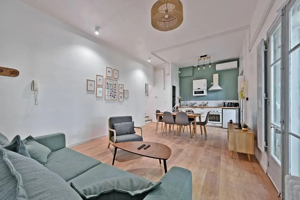 Au Coeur Des Platanes - Parking Gratuit Sous-Terrain - Clim - Balcon Apartment Avignon