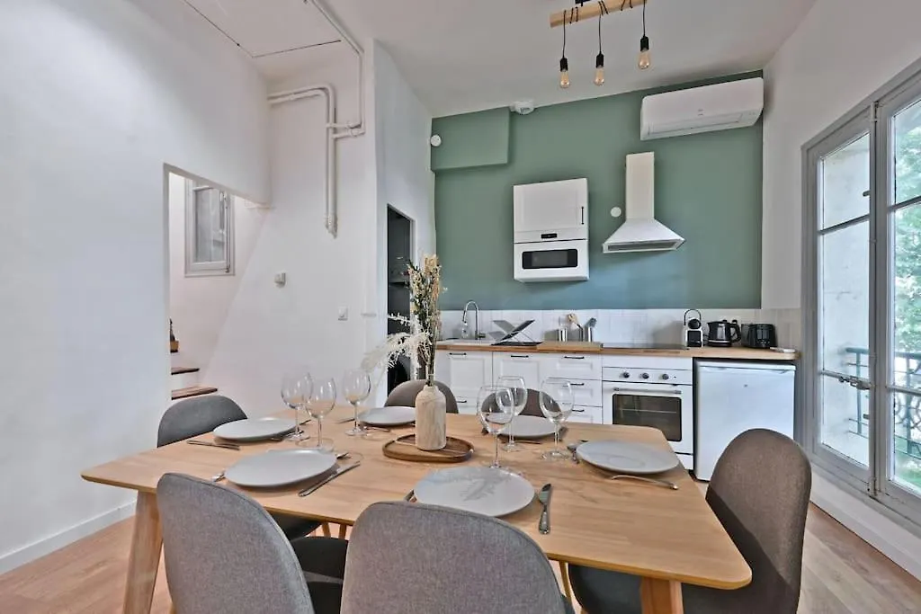 Au Coeur Des Platanes - Parking Gratuit Sous-Terrain - Clim - Balcon Apartment Avignon 0*,
